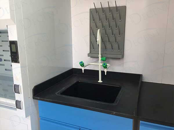 DECENT 20ft Mobile Chemical Testing Lab Emergency Eyewash and Crucible Dryer